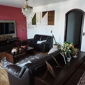 Aconchegante E Bem Localizado Quarto em Acomodações Particulares